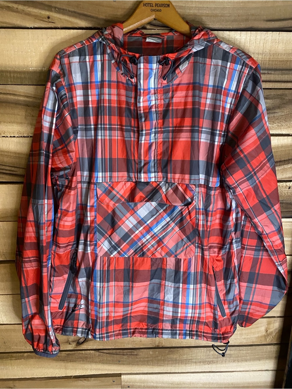 Nike Red Plaid Windbreaker Jacket hooded large lightweight